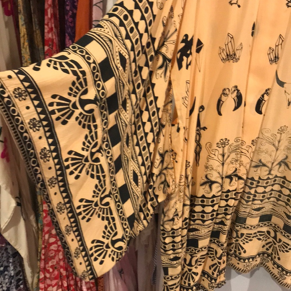 SOLD‼️ RARE!! SPELL and the Gypsy Tribal kimono - Picture 2 of 5